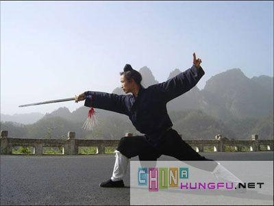 (武当剑剑谱口诀)武当剑法解析:剑扣、剑平、剑抹分解详细教学步骤 (武当剑剑谱口诀)武当剑法解析:剑扣、剑平、剑抹分解详细教学步骤