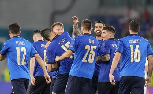 法国在比赛中展现出色实力，成功战胜意大利，夺得小组头名并晋级下一轮比赛