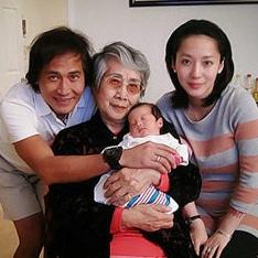 (类似神秘视线的手机游戏)探索神秘世界：与真实女性相似的神秘游戏体验