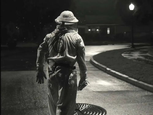 探讨自我追求与人性挣扎:从女巫与六便士壁纸看现代社会人群心理活动 探讨自我追求与人性挣扎:从女巫与六便士壁纸看现代社会人群心理活动