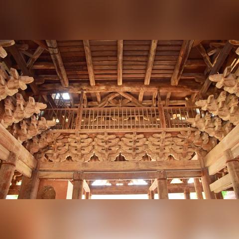 武士精神与娱乐技艺的碰撞：解析游戏王大师决斗中高级策略与心理战术的应用