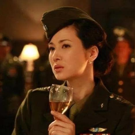 探索无尽的战争世界2手机版：打破命运的枷锁，开启全新的冒险旅程