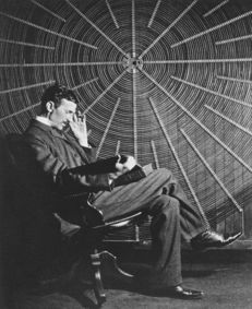 (特斯拉历险记)探秘神秘特斯拉城堡：公主寻求救援的惊险故事