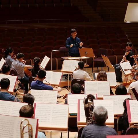 山海创世录手游版：探索神秘山海世界，体验独特冒险与无限创意的奇幻旅程