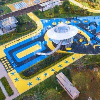 (当梦想遇到现实作文800字)当梦想遇见童话：免广告版，让心灵翱翔在奇幻的仙境里