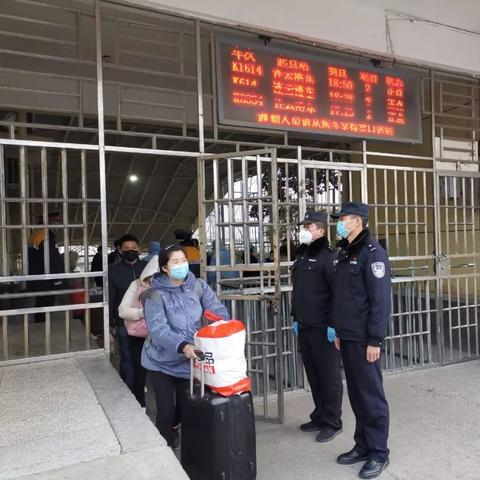 (全面战争冲锋)深度解读全面冲锋官方网站，发掘更多精彩内容和功能特点